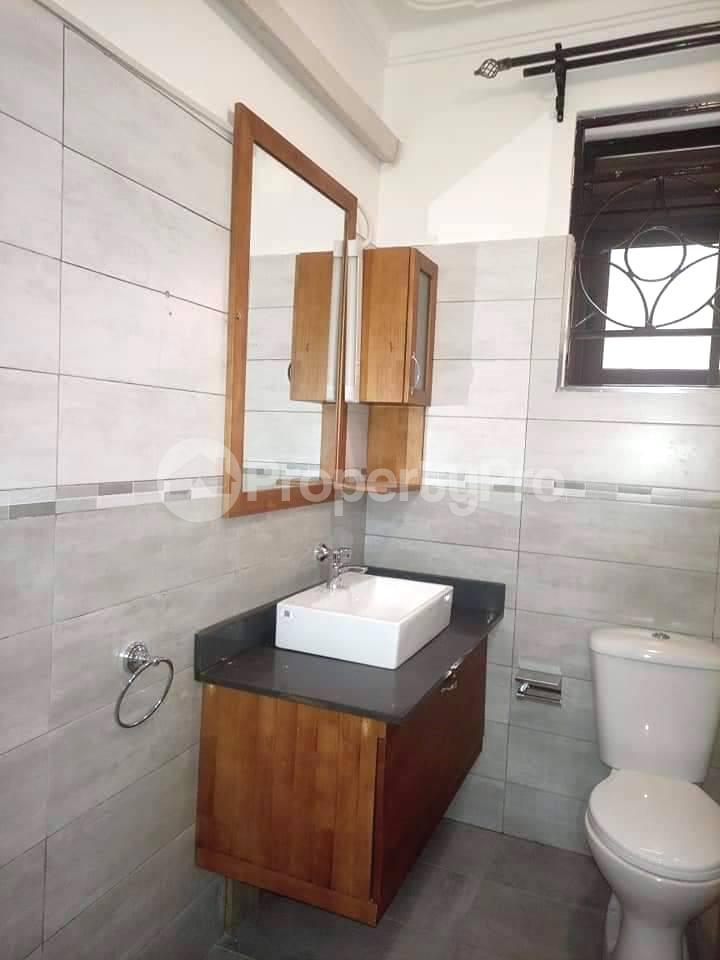 5 bedroom Villa for rent bugolobi road Bugolobi Kampala Central - 16