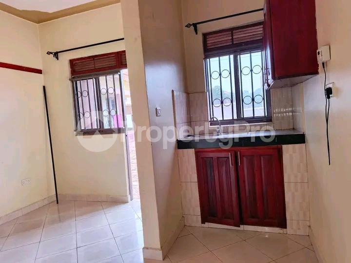 1 bedroom mini flat  Bungalow Apartment for rent Kira road  Kampala Central Kampala Central - 4