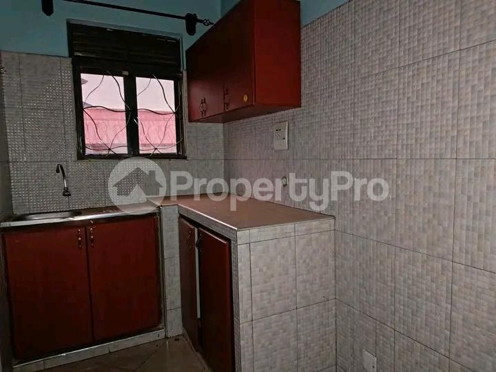 1 bedroom mini flat  Apartment for rent Kyaliwajjala road  Kampala Central - 6
