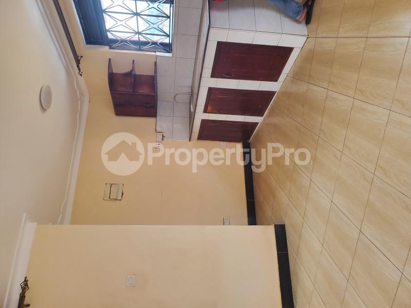 1 bedroom mini flat  Apartment Block Apartment for rent Kisaasi.  Next to where the uganda cranes sleep.  Kisaasi Kampala Central - 5