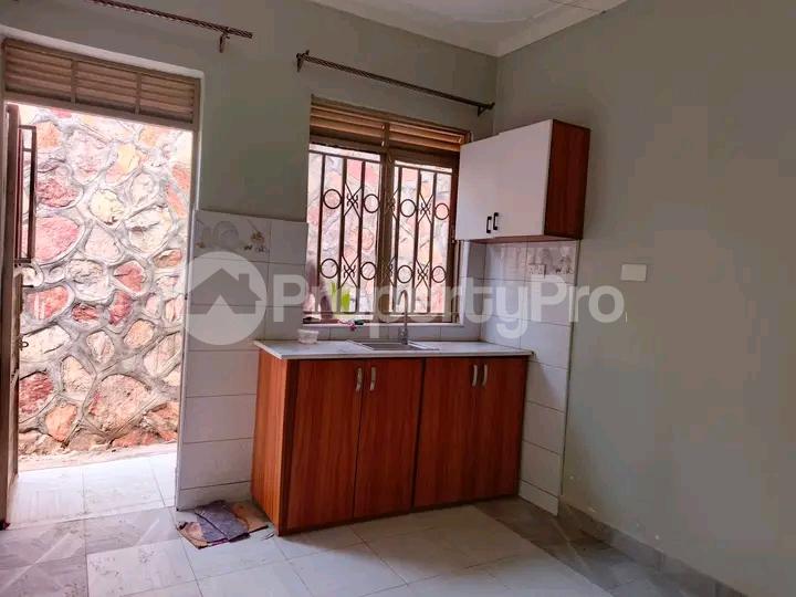 1 bedroom mini flat  Studio Apartment for rent Kireka kamuli road  Kampala Central Kampala Central - 5