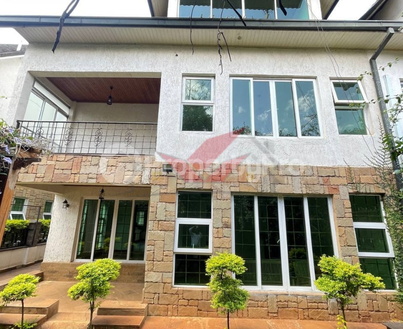 Townhouse for sale Lavington Nairobi