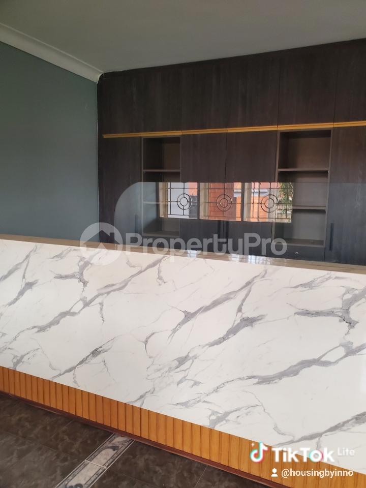 5 bedroom Apartment Block Apartment for rent Mukalazi road  Bukoto Kampala Central - 6