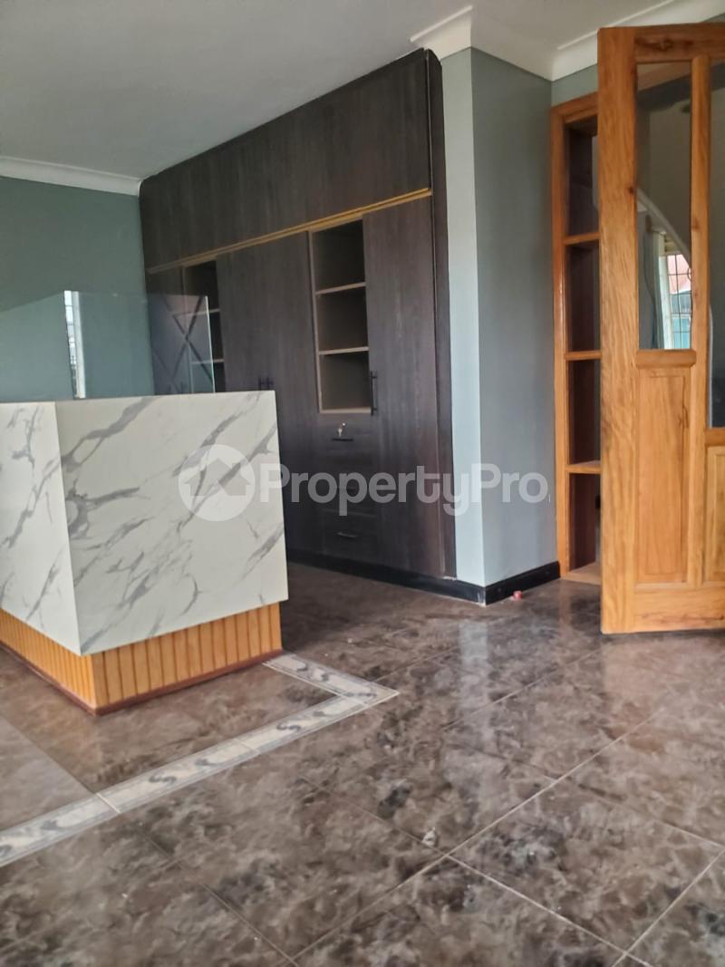 5 bedroom Apartment Block Apartment for rent Mukalazi road  Bukoto Kampala Central - 28