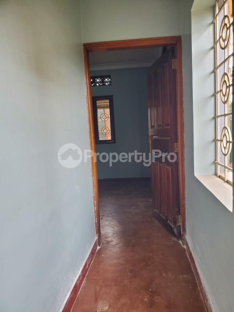 5 bedroom Apartment Block Apartment for rent Mukalazi road  Bukoto Kampala Central - 19