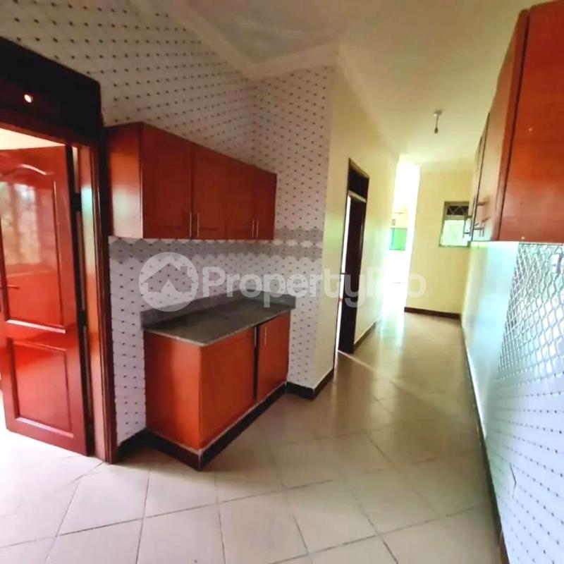 2 bedroom Apartment Block Apartment for rent kampala road Munyonyo Kampala Central - 9