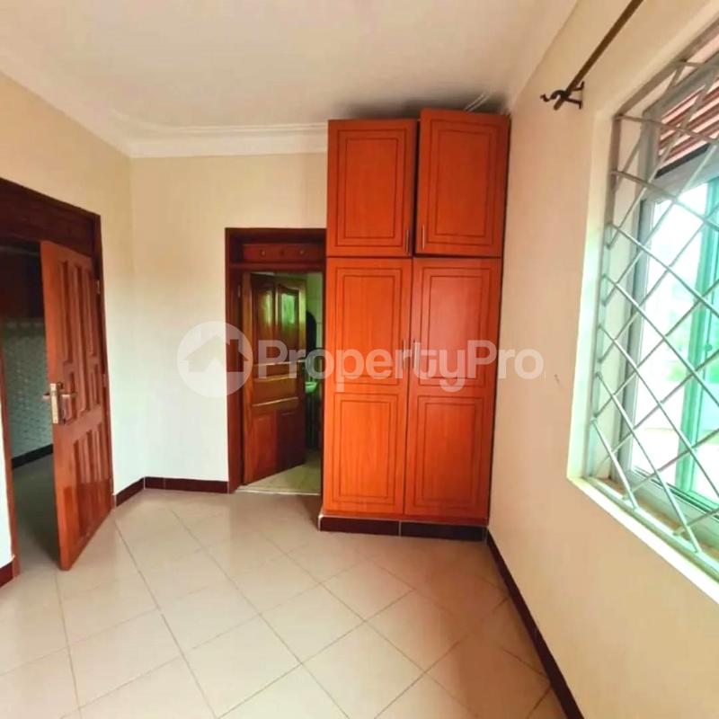 2 bedroom Apartment Block Apartment for rent kampala road Munyonyo Kampala Central - 1