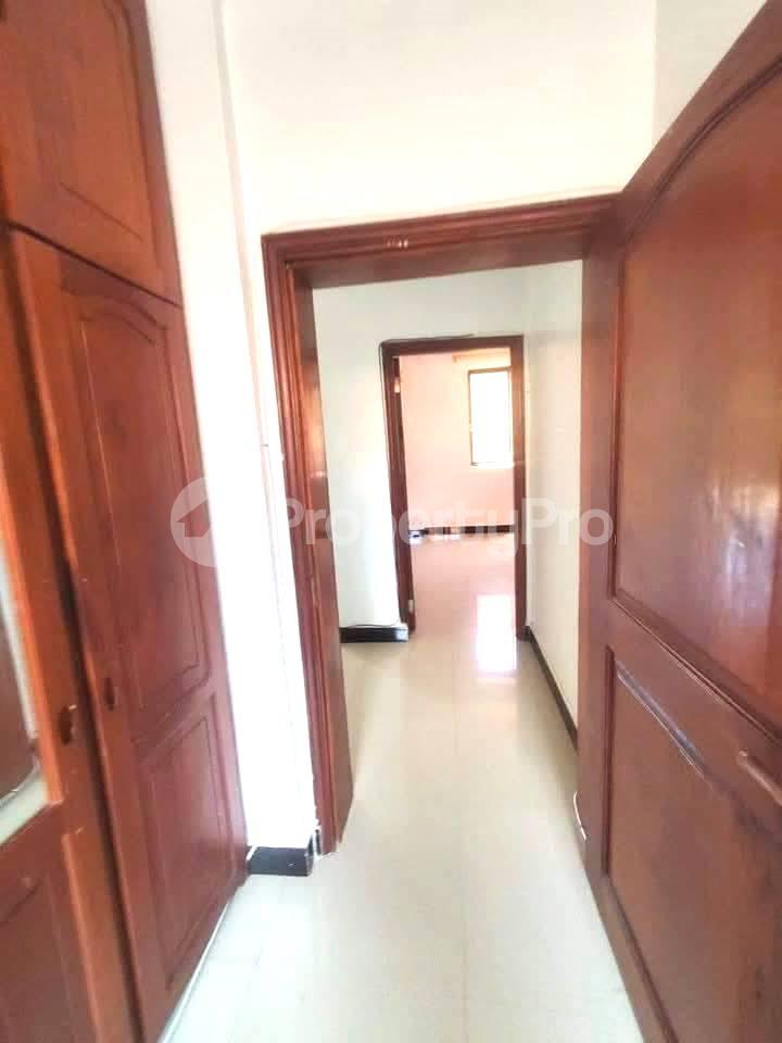 2 bedroom Apartment Block Apartment for rent munyonyo road Munyonyo Kampala Central - 4