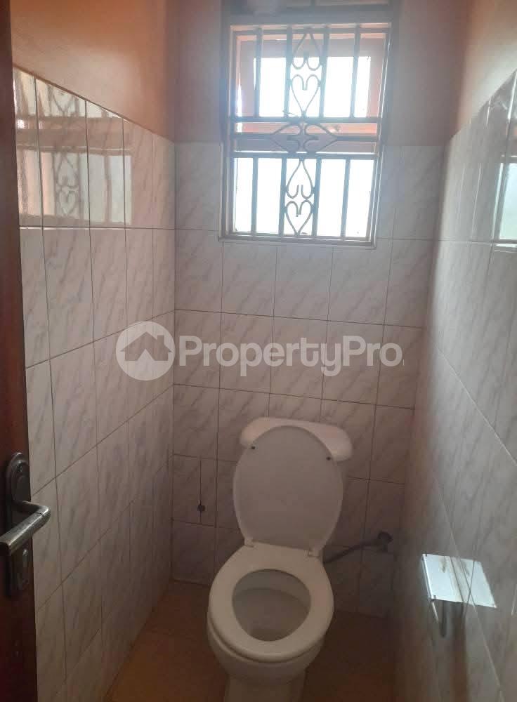 2 bedroom Apartment Block Apartment for rent naalya road Wakiso Central - 3