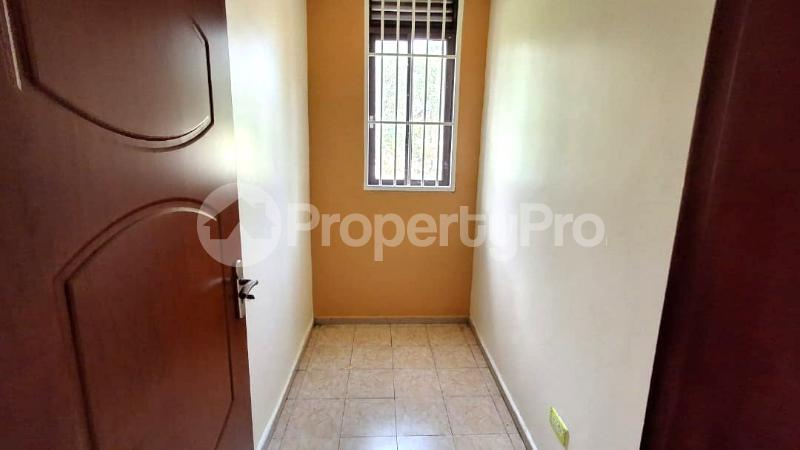 2 bedroom Apartment Block Apartment for rent namugongo road Wakiso Central - 5