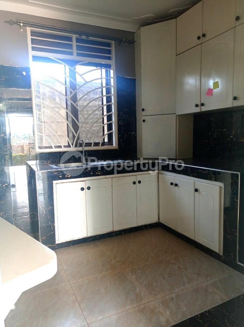 2 bedroom Apartment Block Apartment for rent buwaate road Wakiso Central - 2