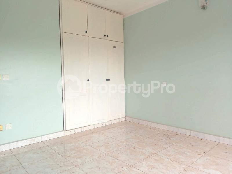 2 bedroom Apartment Block Apartment for rent buwaate road Wakiso Central - 4