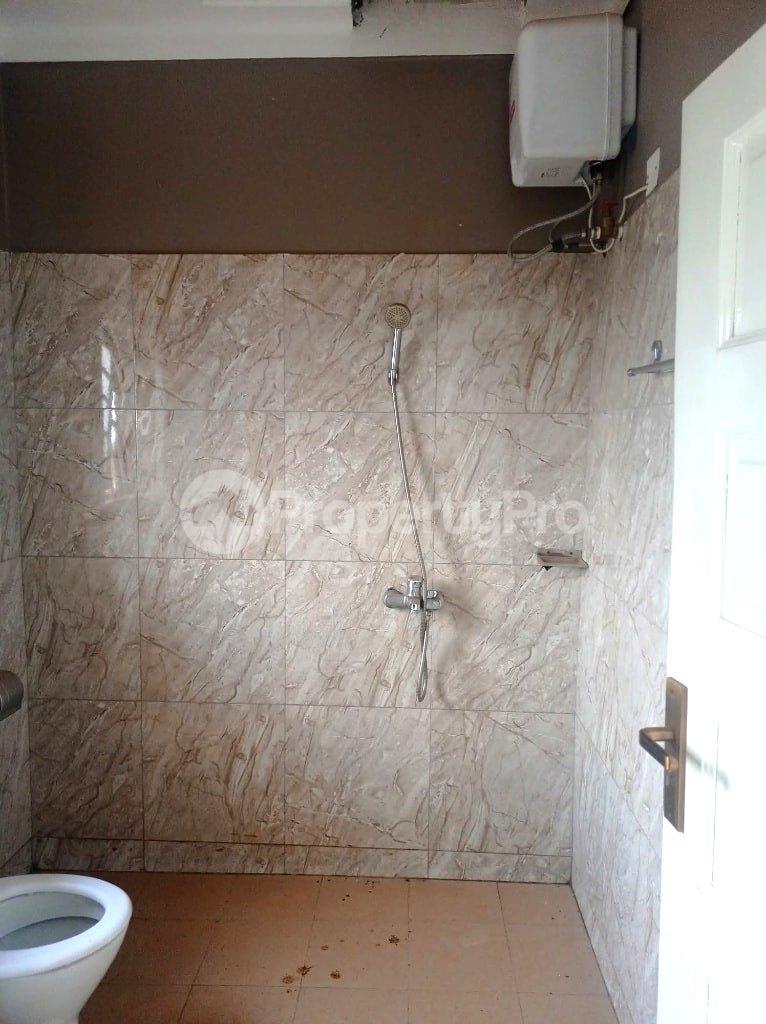 2 bedroom Apartment Block Apartment for rent buwaate road Wakiso Central - 3