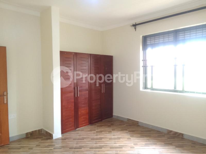2 bedroom Apartment Block Apartment for rent namugongo road Wakiso Central - 7