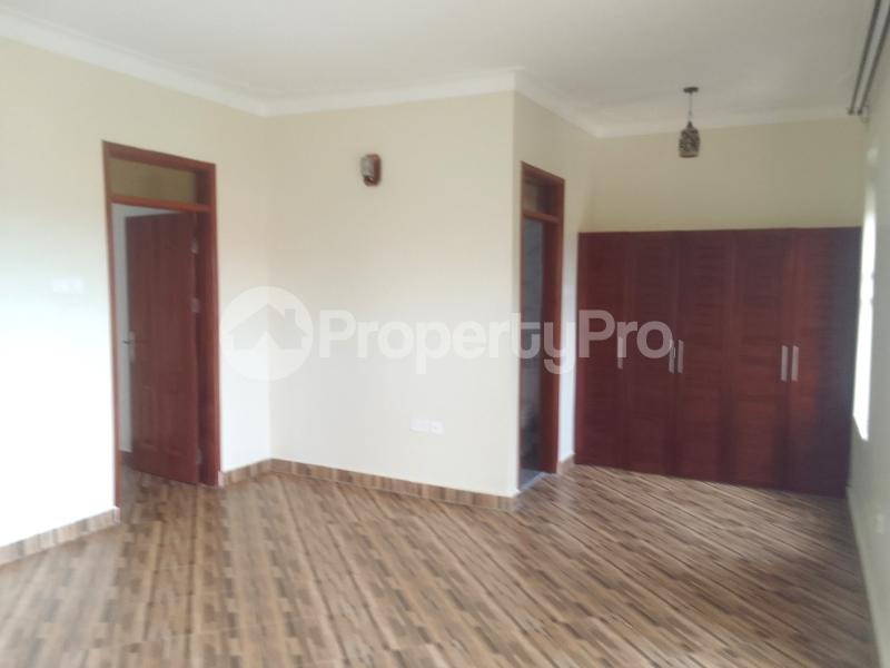 2 bedroom Apartment Block Apartment for rent namugongo road Wakiso Central - 10