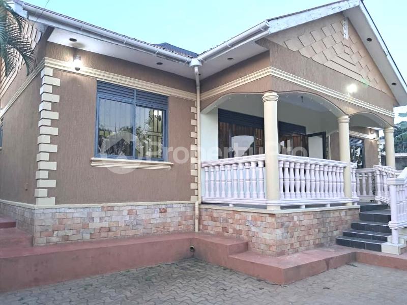 4 bedroom Bungalow Apartment for rent kyanja road Kampala Central - 9
