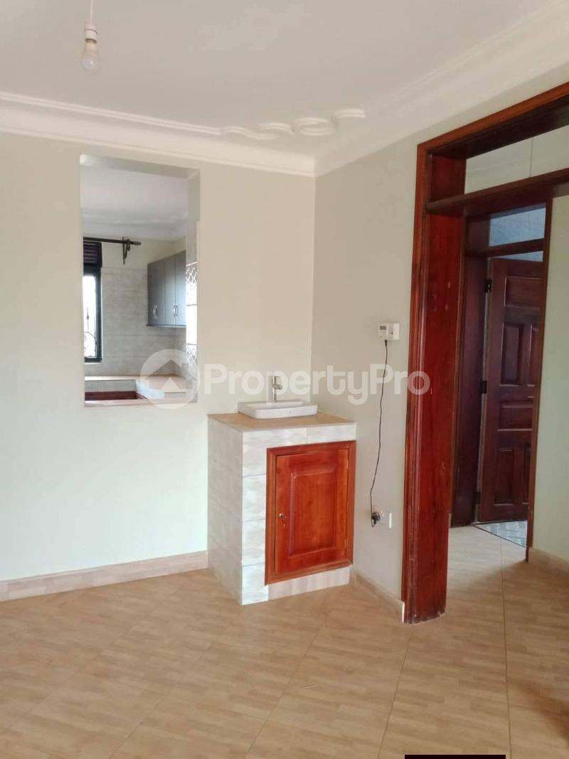 3 bedroom Apartment Block Apartment for rent Bweyogerere road Kampala Central - 6