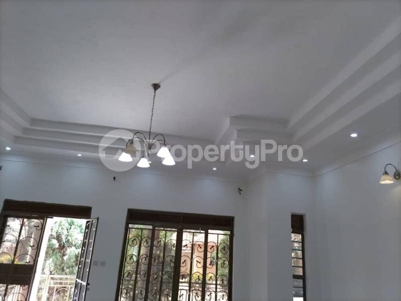 4 bedroom Bungalow Apartment for rent wampeewo road Wakiso Central - 1