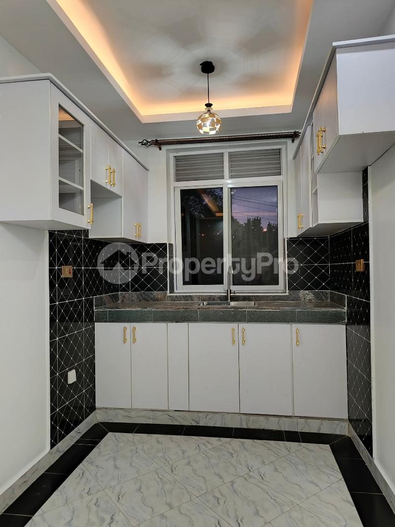 2 bedroom Apartment Block Apartment for rent namugongo road Wakiso Central - 6