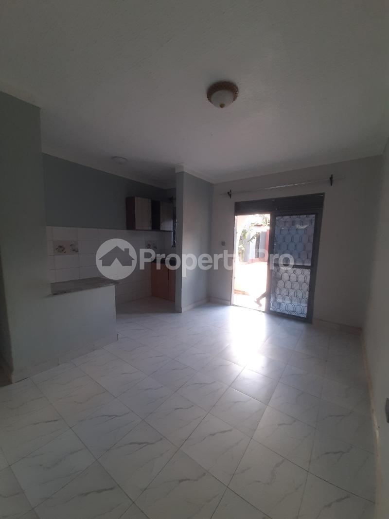 1 bedroom mini flat  Apartment Block Apartment for rent kyaliwajjala road Wakiso Central - 6