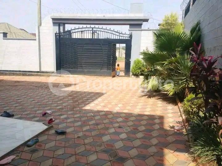 4 bedroom Apartment for sale Mpererewe  kitagobwa Kampala Central Kampala Central - 3