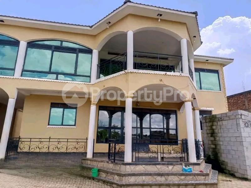 6 bedroom Villa for sale Nankuwadde Nabweru Wakiso Central - 1
