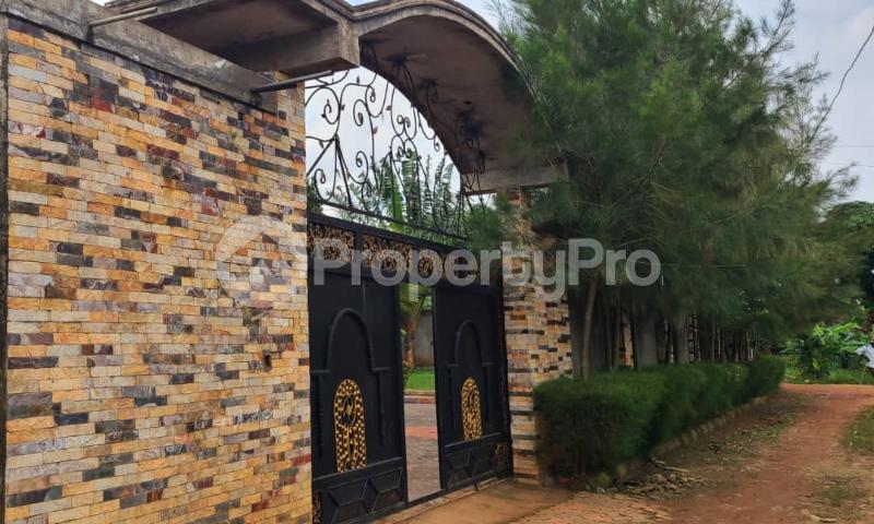 4 bedroom Villa for sale Kajjansi-bweya Entebbe road  Kampala Central Kampala Central - 13