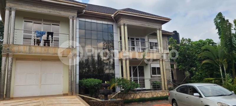 4 bedroom Villa for sale Kajjansi-bweya Entebbe road  Kampala Central Kampala Central - 0