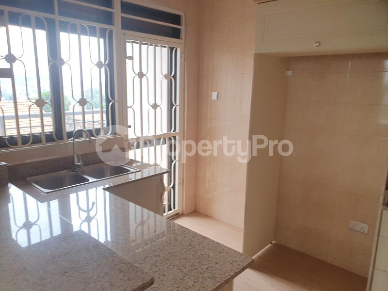 3 bedroom Apartment Block Apartment for rent bweyogerere Wakiso Central - 1