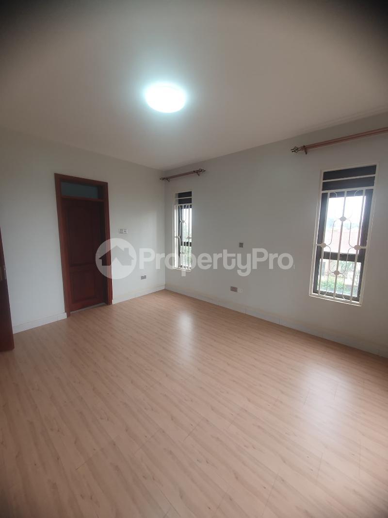 3 bedroom Apartment Block Apartment for rent bweyogerere Wakiso Central - 3