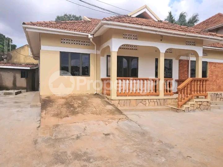 3 bedroom Bungalow Apartment for rent Kiwatule  Kampala Central Kampala Central - 11