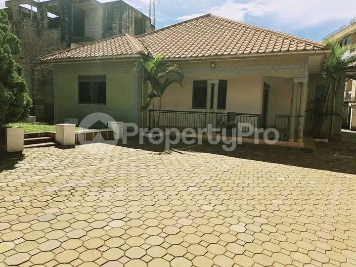 4 bedroom Bungalow Apartment for rent Kyaliwajjala  Kampala Central Kampala Central - 0