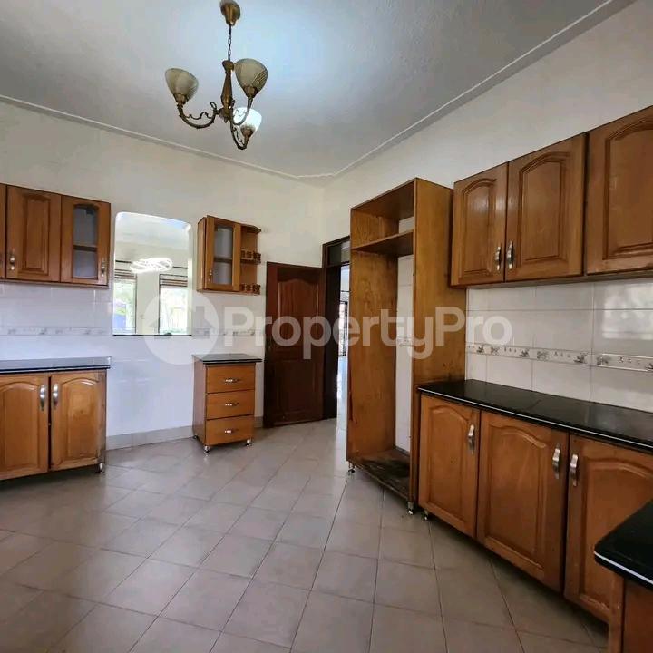 4 bedroom Bungalow Apartment for rent Najjera road  Kampala Central Kampala Central - 3