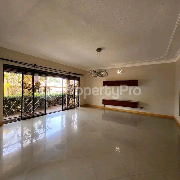 4 bedroom Bungalow Apartment for rent Najjera road  Kampala Central Kampala Central - 5