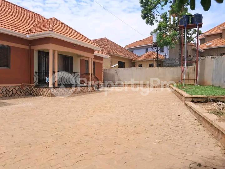 2 bedroom Bungalow Apartment for rent Kira road  Kampala Central Kampala Central - 3