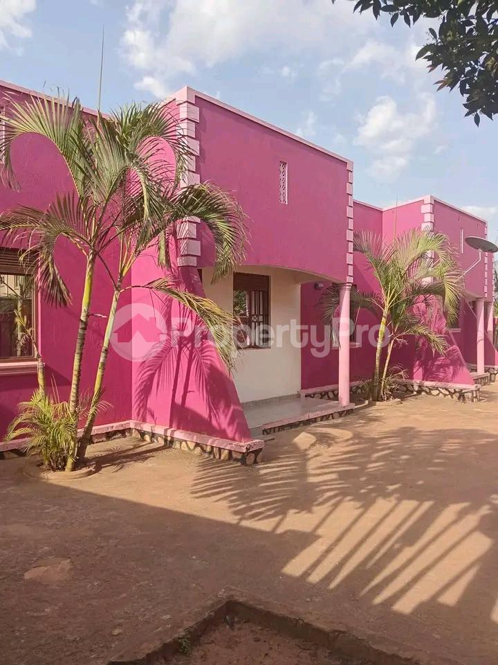 2 bedroom Apartment Block Apartment for rent Namugongo  Kampala Central Kampala Central - 5