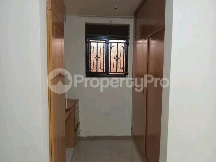 4 bedroom Bungalow Apartment for sale Kira road  Kira Wakiso Central - 8