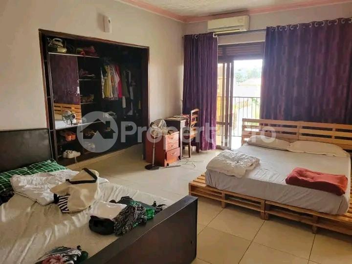 4 bedroom Apartment for sale Naalya road  Kampala Central - 2
