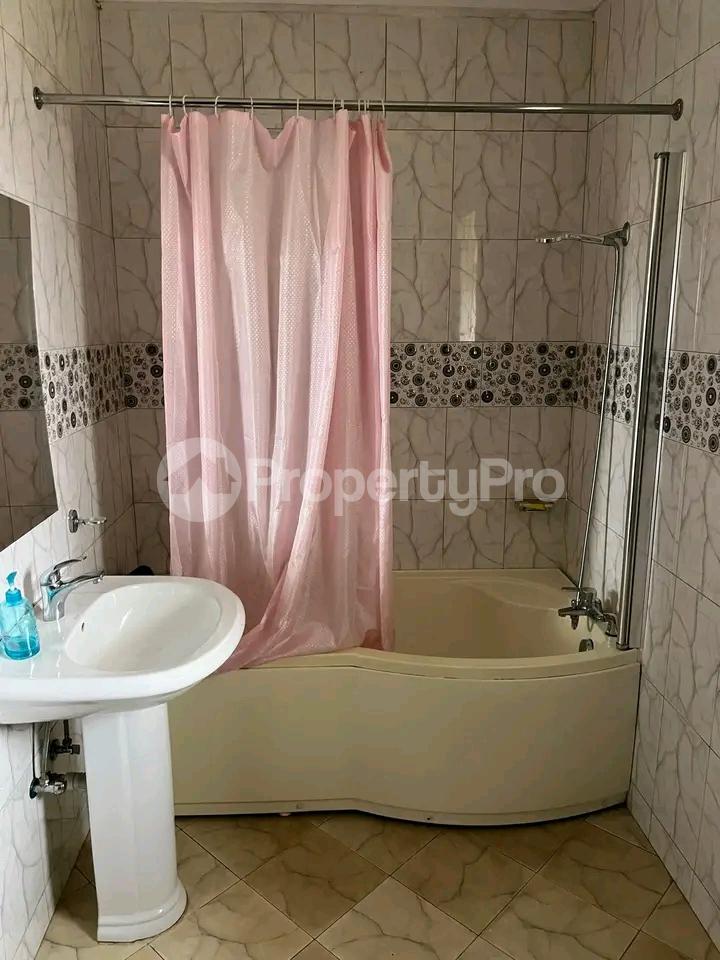 4 bedroom Bungalow Apartment for rent Kyaliwajjala road  Kampala Central - 3