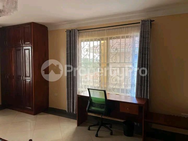 4 bedroom Bungalow Apartment for rent Kyaliwajjala road  Kampala Central - 8