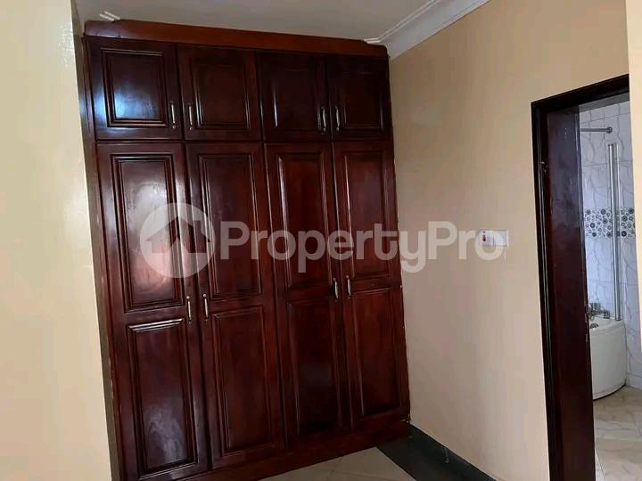 4 bedroom Bungalow Apartment for rent Kyaliwajjala road  Kampala Central - 6