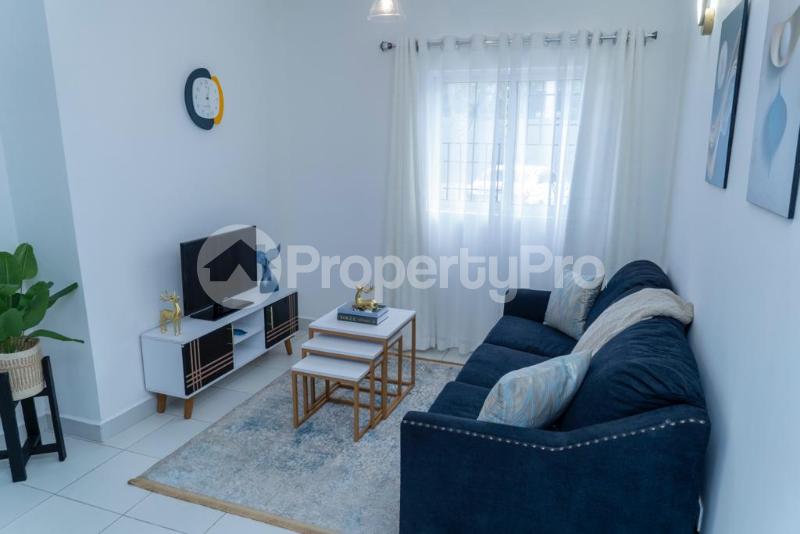 1 bedroom mini flat Townhouse for sale Buxton Point Apartments, Tom