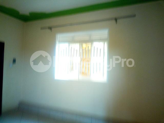 2 bedroom Apartment Block Apartment for rent gayaza road Gayaza Wakiso Central - 7