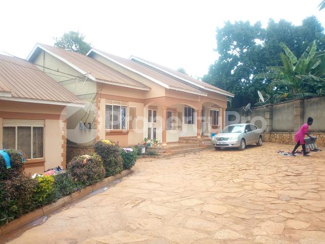 2 bedroom Bungalow Apartment for rent gayaza road Gayaza Wakiso Central - 8