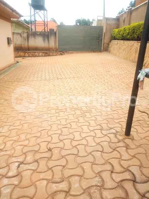 2 bedroom Apartment Block Apartment for rent gayaza road Gayaza Wakiso Central - 10