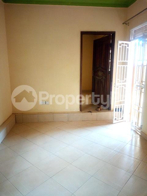 2 bedroom Apartment Block Apartment for rent gayaza road Gayaza Wakiso Central - 5