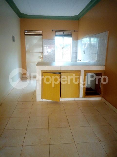 2 bedroom Bungalow Apartment for rent gayaza road Gayaza Wakiso Central - 10