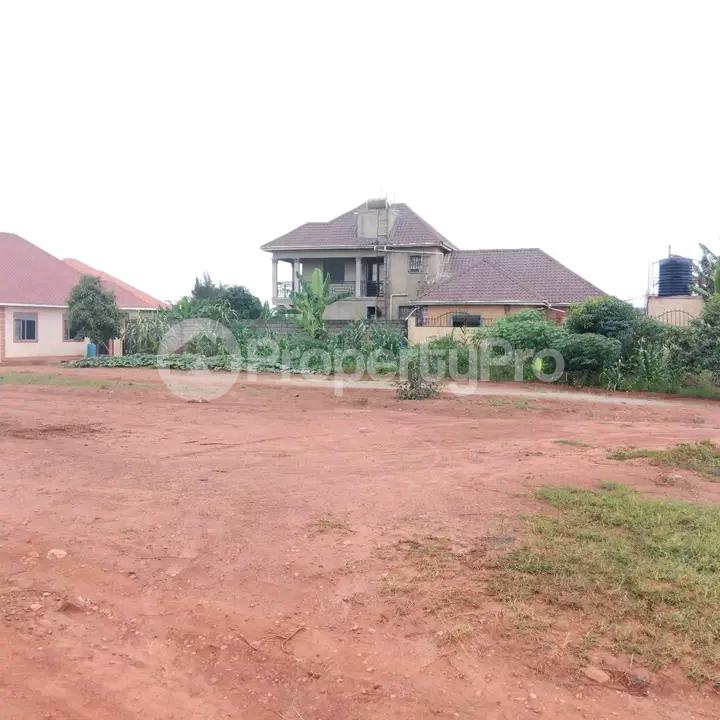 Land for sale Gayaza road  Kira Wakiso Central - 3