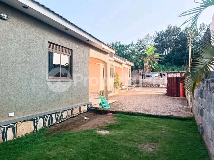 1 bedroom mini flat  Bungalow Apartment for sale Kira road  Kampala Central Kampala Central - 0