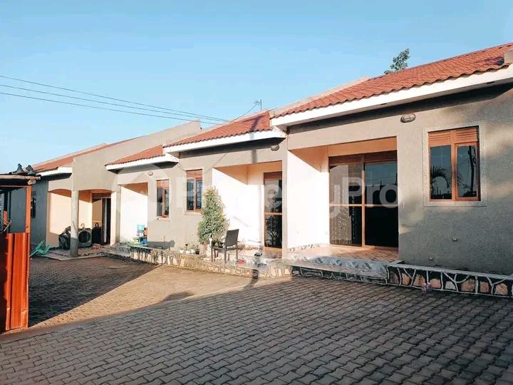 1 bedroom mini flat  Bungalow Apartment for sale Kira road  Kampala Central Kampala Central - 3